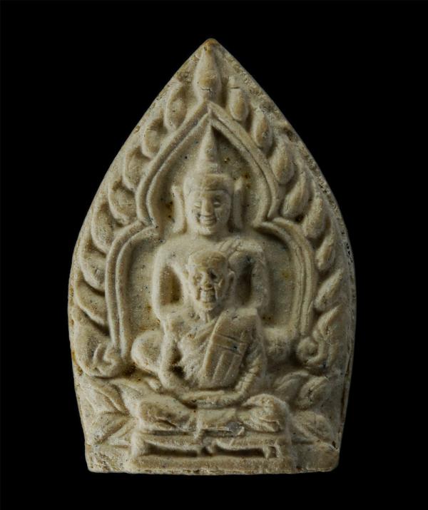 พระผงเจ้าสัวพิมพ์ซ้อน หลวงพ่อเชิญ ปุญญสิริ วัดโคกทอง จ.พระนครศรีอยุธยา รุ่นเชิญทรัพย์ หลังยันต์กลับ รุ่น 1 พิธีเสาร์ 5 ปี2536 เนื้ [..] | https://kamulet.in.th