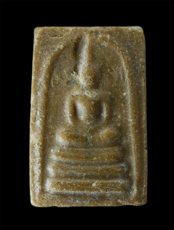 สมเด็จสามชั้น หลังยันต์ห้า วัดบ่อวิน จ.ชลบุรี เนื้อผงพุทธคุณ ผงว่าน ผงน้ำมัน | https://kamulet.in.th