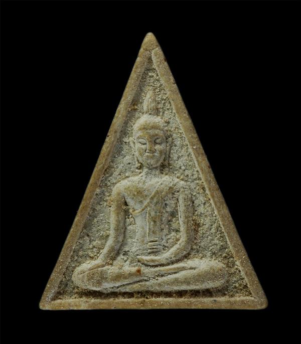 พระนางพญา หลวงพ่อหยอด ชินวังโส (พระครูสุนทรธรรมกิจ)วัดแก้วเจริญ อ.อัมพวา จ.สมุทรสงคราม ปี2534 เนื้อผงพุทธคุณ พระผงว่านยา พระเก่าสว [..] | https://kamulet.in.th