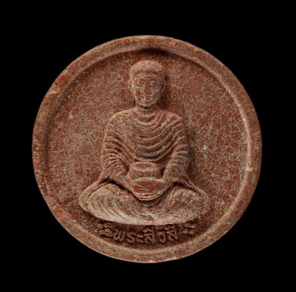 พระสิวลีเนื้อผง พิมพ์จันทร์ลอย หลัง พุทธสถานทั้ง 4 ในประเทศอินเดีย เนื้อผงพุทธคุณ | https://kamulet.in.th