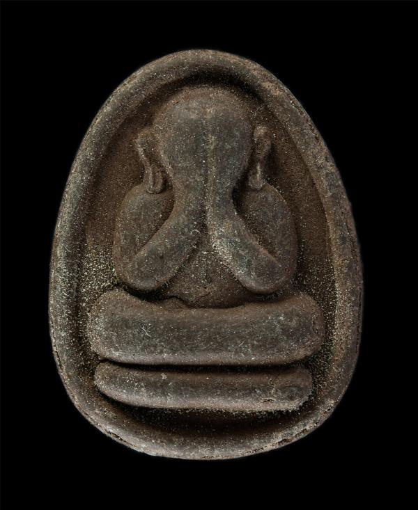 พระปิดตา หลังยันต์อุณาโลม เนื้อผงพุทธคุณ ผงว่าน พระเก่าสวย มวลสารดี ไม่ทราบที่ | https://kamulet.in.th