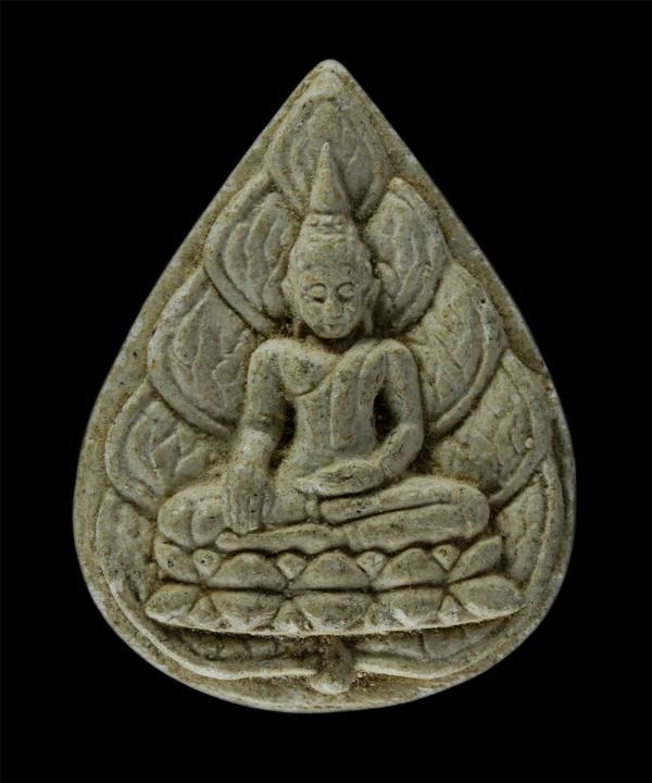 พระผงพระประธานโบสถ พระอธิการเสริม ถาวโร วัดยางเอน จ.ชลบุรี ปี2547 ที่ระลึกฝังลูกนิมิตร เนื้อผงพุทธคุณ ผงว่าน พระเก่าสวย มวลสารดี พ [..] | https://kamulet.in.th