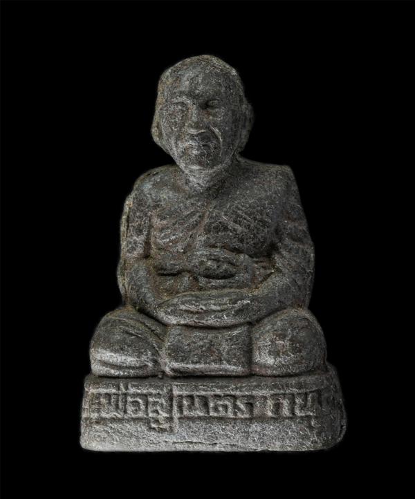 รูปหล่อเนื้อผงหลวงพ่อสุเนตร กตฺสาโร วัดช่องกะพัด อ.แก่งหางแมว จ.จันทบุรี เนื้อผงพุทธคุณ ผงว่าน พระเก่าสวย มวลสารดี สร้างน้อยหายาก  [..] | https://kamulet.in.th