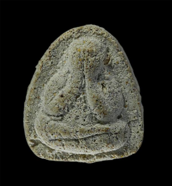 พระปิดตามหาอุตม์ หลังตะกรุด อ.ต้น วัดหนองตะคลอง จ.สุพรรณบุรี เนื้อผงพุทธคุณ ผงว่าน ฝังตะกรุด ตอกโค๊ต อ.ต้น พระสวย มวลสารดี พิธีเข้ [..] | https://kamulet.in.th