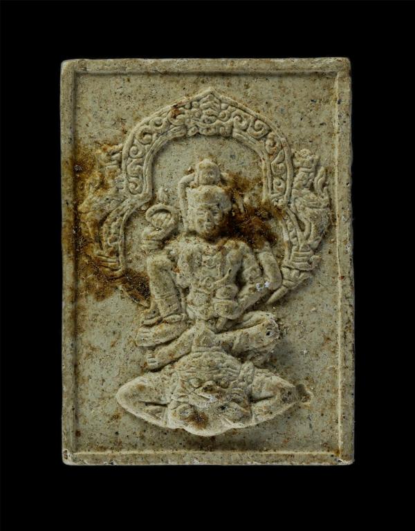 จตุคามรามเทพ หลังราหูอมจันทร์ วัดคีรีวง อ.ลานสกา จ.นครศรีธรรมราช เนื้อผงพุทธคุณ ผงว่าน เนื้อไม้มงคล พระเก่าสวย มวลสารดี พิธีใหญ่ | https://kamulet.in.th