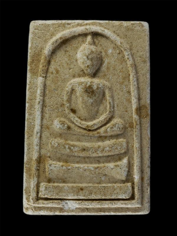 พระสมเด็จ หลังหลวงพ่อเงิน วัดใหม่โพธิ์ศรี (วัดไผ่ท่าโพเหนือ) อ.โพธิ์ประทับช้าง จ.พิจิตร เนื้อผงพุทธคุณ ผงว่าน  | https://kamulet.in.th