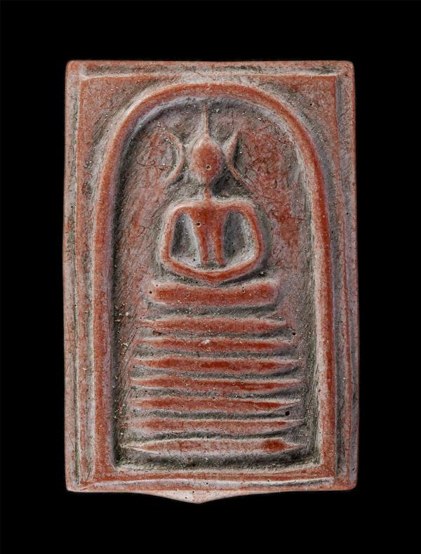 พระสมเด็จหูบายศรี เนื้อว่านสบู่เลือด หลวงพ่อกวย วัดโฆสิตาราม จ.ชัยนาท มีจารทั่วองค์พระ  | https://kamulet.in.th