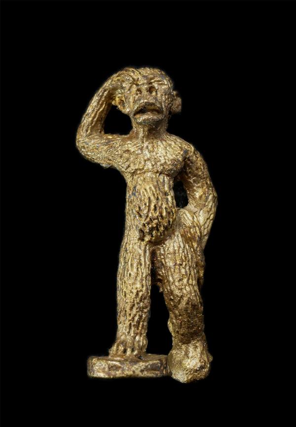 ลิงฮา(หนุมาน) หลวงพ่อเปลี้ย คุณสัมปันโน วัดชอนสารเดช ต.ชอนสารเดช อ.หนองม่วง จ.ลพบุรี เนื้อทองทิพย์ ทองระฆัง โค๊ตรวย หลวงพ่อมีชื่อเ [..] | https://kamulet.in.th