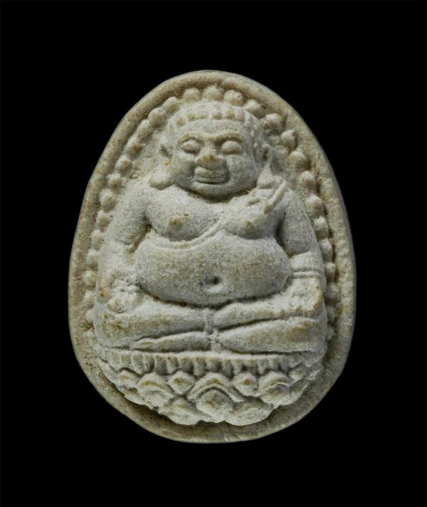 พระสังกัจจายน์ หลวงพ่อชาญณรงค์ อภิชาโต (พระครูสุวรรณรัตนวัฒน์ )วัดเกษตรสุวรรณ อ.บ่อทอง จ.ชลบุรี งานฝังลูกนิมิต ปี2550 เนื้อผงพุทธค [..] | https://kamulet.in.th