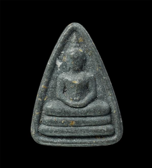 พระพิจิตร วัดสุทัศน์เทพวราราม กรุงเทพฯ ปี 2534 เนื้อผงพุทธคุณ ผงว่าน ผงใบลาน พระเก่าสวย มวลสารดี พิธีใหญ่ น่าเก็บสะสมบู | https://kamulet.in.th