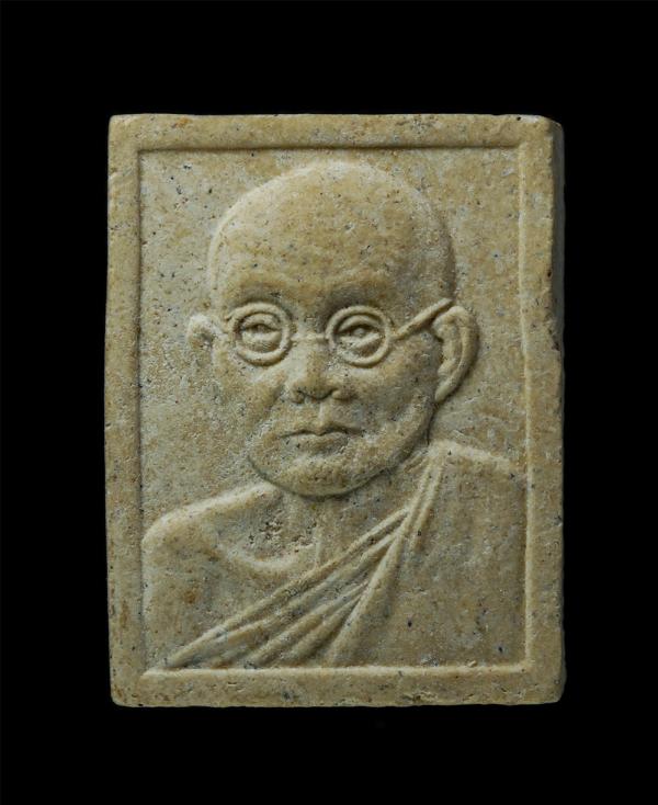 พระผงหลวงพ่ออุ่น(พระครูศรีสมุทรเขต) วัดบางขุด อ.เมือง จ.สมุทรสาคร ปี2547 เนื้อผงพุทธคุณ ผงว่าน#1 | https://kamulet.in.th