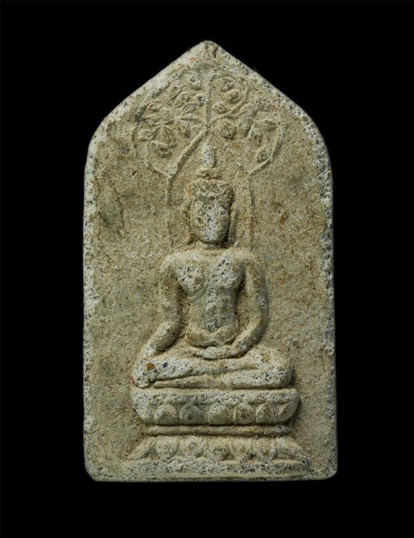 พระปรกโพธิ์ วัดพระธาตุช่อแฮ อ.เมือง จ.แพร่ เนื้อผงพุทธคุณ ผงว่าน | https://kamulet.in.th