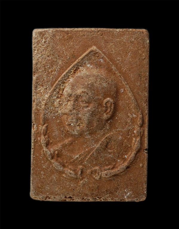 พระผงรูปเหมือน พระอาจารย์สถิต สุจิตโต ที่ระลึก รุ่น 1 ปี2553 ตำหนักฤาษีสร้างถวาย เนื้อผงพุทธคุณ ผงว่าน พระเก่าสวย มวลสารดี | https://kamulet.in.th