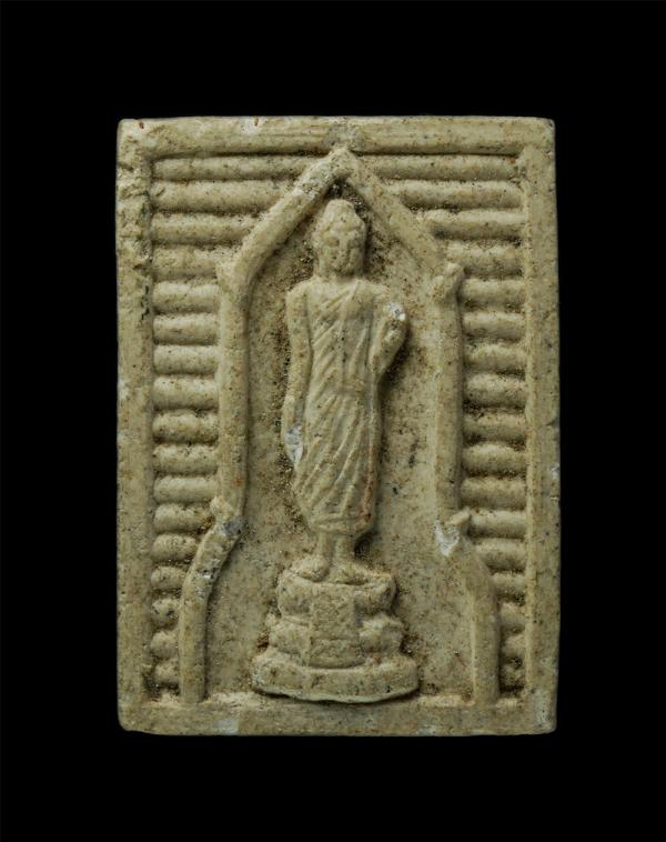 หลวงพ่อเย็นร่มเกล้า หลวงพ่อเริ่ม วัดกลางวังเย็น จ.ราชบุรี ปี2529 เนื้อผงพุทธคุณ ผงว่าน พระเก่ามวลสารดี | https://kamulet.in.th