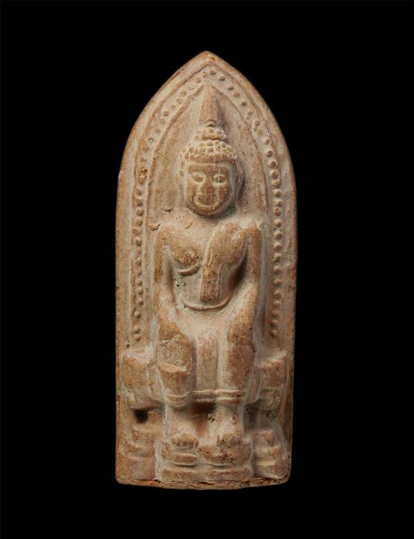 หลวงพ่อโต เนื้อดินเผา พระเก่าพิมพ์สวย ไม่ทราบที่ | https://kamulet.in.th