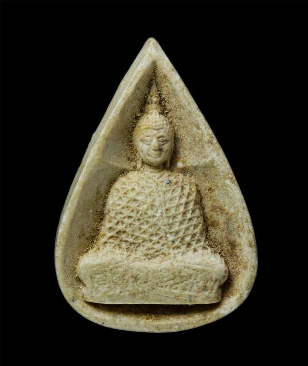 พระแก้วมรกต ทรงเครื่องฤดูหนาว ภปร ปี2530 พิธีมหาพุทธาภิเษก ณ พระอุโบสถวัดบวรนิเวศวิหาร และวัดพระศรีรัตนศาสดาราม (พิธีพระกริ่งปวเรศ [..] | https://kamulet.in.th