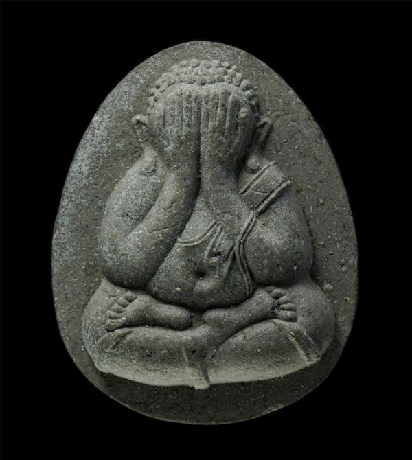 พระปิดตาผงหลวงปู่โต๊ะ วัดประดู่ฉิมพลี รุ่นปลุดหนี้ ปี2542 หลวงพ่อพัฒน์ พุทธวโร(พระครูวิจารณ์พัฒโนวาท) วัดเกาะแก้วอรุณคาม ต.หนองหมู [..] | https://kamulet.in.th