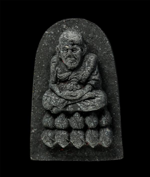 พระผงหลวงปู่ทวด วัดช้างให้ พระผงจิตรลดา รุ่นกาญจนาภิเษก เสาร์ 5 ขึ้น 5 ค่ำ เดือน 5 ปี2539 สร้างโบรถ วัดบวรนิเวศวิหาร กรุงเทพฯ ผงมว [..] | https://kamulet.in.th