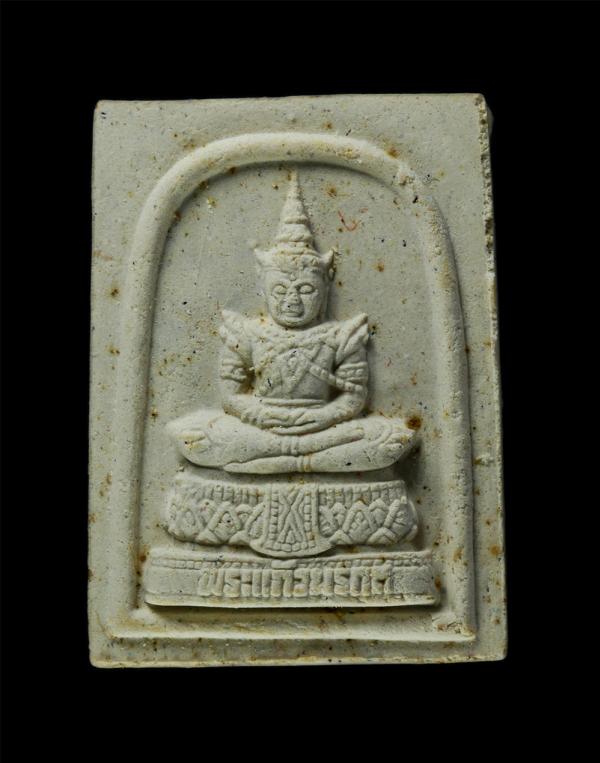 พระผง พระแก้วมรกต ฤดูร้อน พระผงของขวัญมหามงคล หลวงพ่อมหาสวัสดิ์ สำหนักเม้าสุขขา จ.ชลบุรี ประธานจุดเทียนชัย พระเกจิอาจารย์หลายท่าน  [..] | https://kamulet.in.th