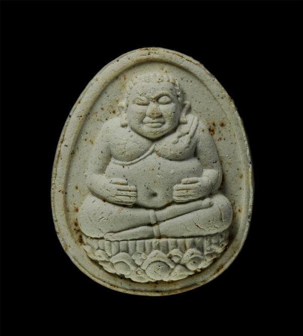 พระสังกัจจายน์ พระผงของขวัญมหามงคล หลวงพ่อมหาสวัสดิ์ สำหนักเม้าสุขขา จ.ชลบุรี ประธานจุดเทียนชัย พระเกจิอาจารย์หลายท่าน ร่วมปลุกเสก [..] | https://kamulet.in.th