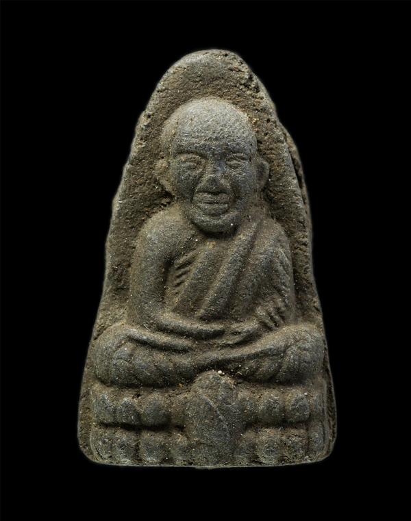 พระผงหลวงพ่อบัว พ่อท่านหวาน พิมพ์หลวงปู่ทวด สำนักวัดเกาะหวาย อ.ยะรัง จ.ปัตตานี ปี2537 พระรุ่นนี้ได้พ่อท่านนอง วัดทรายขาว พ่อท่านหว [..] | https://kamulet.in.th