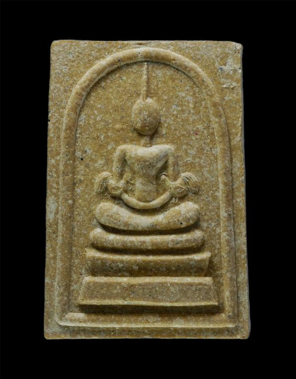 พระสมเด็จไก่คู่ หลวงพ่อทองดี อรุโณ วัดสุรศักดิ์มนตรี ต.เขาคันทรง อ.ศรีราชา จ.ชลบุรี เนื้อผงพุทธคุณ ผงว่าน ผงน้ำมัน พระเก่าสวย มวลส [..] | https://kamulet.in.th