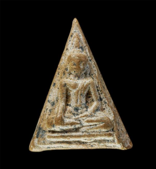 พระสมเด็จนางพญา หลวงพ่อประสิทธิ์ กนฺตสาโร (พระครูนิพันธ์นวกิจ) วัดวังม้า ต.วังม้า อ.ลาดยาว จ.นครสวรรค์ ปี2538 เนื้อผงพุทธคุณ ผงว่า [..] | https://kamulet.in.th