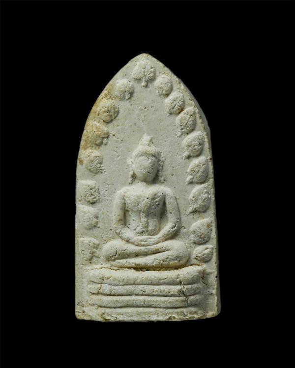 พระรอด หลวงพ่อเกษม เขมโก วัดศรีหมวดเกล้า จ.ลำปาง ปี2517 เนื้อผงพุทธคุณ ผงว่าน หลวงพ่อเกษม เขมโก ครูบาวัง วัดบ้านเด่น หลวงพ่อเมือง  [..] | https://kamulet.in.th