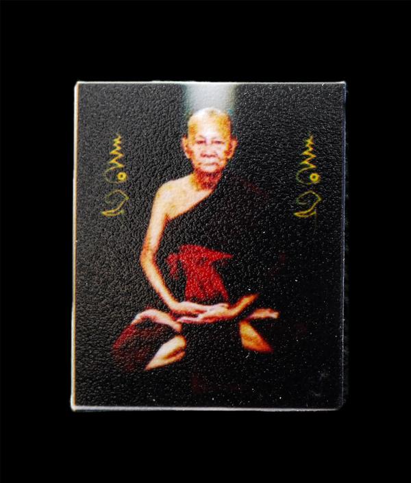 รูปถ่าย พระเกจิ หลังยันต์พุฒซ้อน รูปเก่าสวย ยันต์ดี ไม่ทราบที่  | https://kamulet.in.th