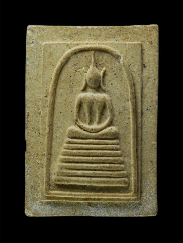 พระสมเด็จ หลังพระพุทธรูปปางป่าเลไลย์ หลวงพ่อบุญ อุปัชฌาย์ วัดสี่ร้อย อ.วิเศษชัยชาญ จ.อ่างทอง ปี2533 เนื้อผงพุทธคุณ ผงว่าน ผงพระสมเ [..] | https://kamulet.in.th