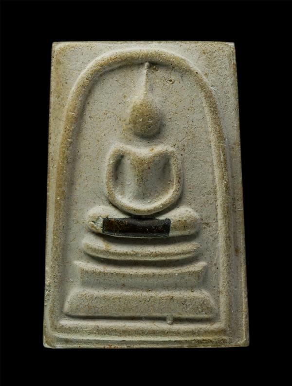 พระสมเด็จพิมพ์นิยม ฝังตะกรุด วัดบวรนิเวศวิหาร กรุงเทพฯ สมเด็จพระญาณสังวร สมเด็จพระสังฆราช ปี2541 เนื้อผงพุทธคุณ ผงว่าน ผงพระสมเด็จ [..] | https://kamulet.in.th