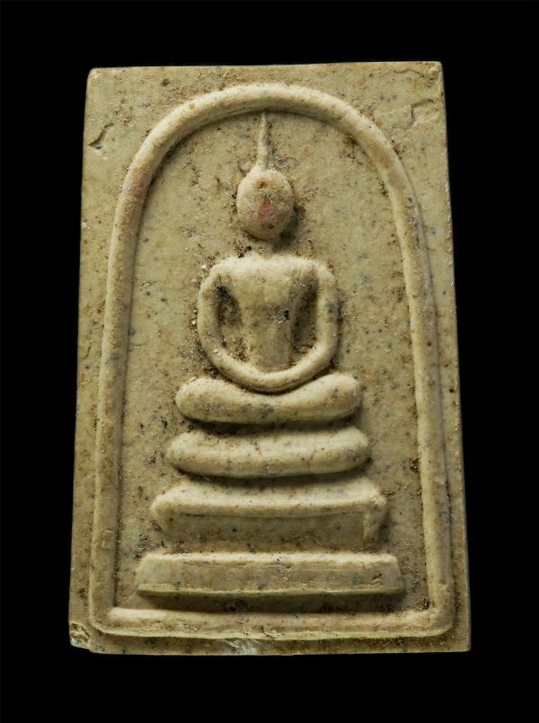 พระสมเด็จ หลวงพ่อคำ วัดเขาสดึงษ์ ตำบลเขาแร้ง อำเภอเมือง จังหวัดราชบุรี เนื้อผงพุทธคุณ ผงว่าน พระเก่าสวย มวลสารดี | https://kamulet.in.th