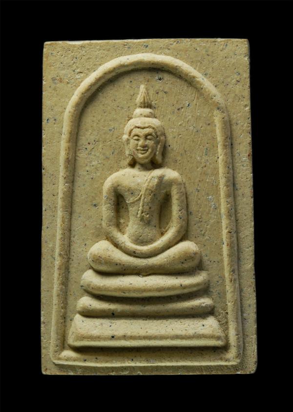 พระสมเด็จมหาลาภ วัดกระซ้าขาว(วัดหอมทองราษฎร์บำรุง) อ.เมือง จ.สมุทรสาคร รุ่นสร้างอุโบสถ ปี2539 เนื้อผงพุทธคุณ ผงว่าน พระเก่าสวย มวล [..] | https://kamulet.in.th