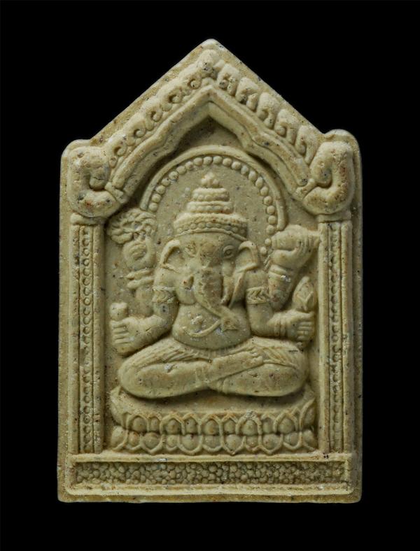 พระพิฆเนศ บ้านพุทธธรรม เนื้อผงพุทธคุณ มหาเทพแห่งความสำเร็จ เนื้อผงพุทธคุณ ผงว่าน | https://kamulet.in.th