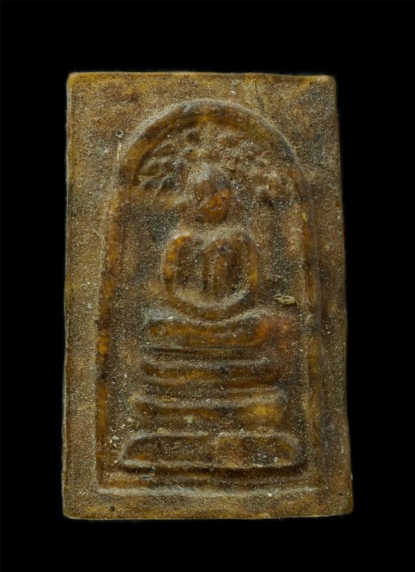 พระสมเด็จปรกโพธิ์ บรรจุพระธาตุและข้าวสารหิน วัดถ้ำรัตนคีรี จ.อุทัยธานี เนื้อเรซิ่น บรรจุพระธาตุและข้าวสารหิน ได้จากในถ้ำรัตนคีรี | https://kamulet.in.th