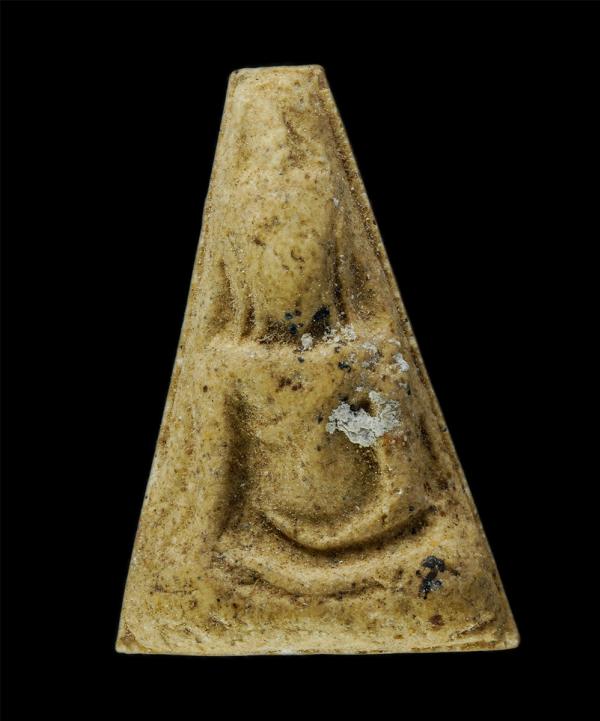 พระนางพญา พระอาจารย์นิกร ธมฺมรํสี(พระครูรังษีธรรมานันท์)วัดศรีมงคล อ.ชุมแพ จ.ขอนแก่น เนื้อผงพุทธคุณ ผงว่าน | https://kamulet.in.th