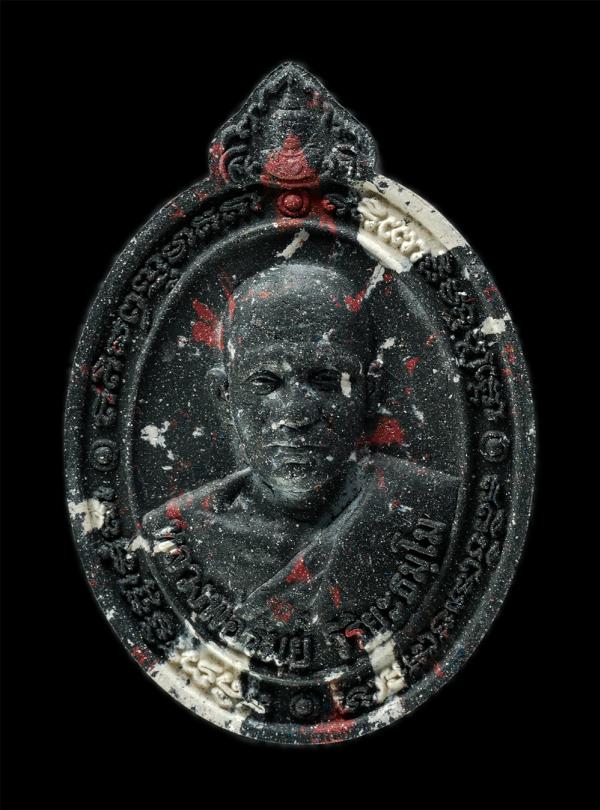 พระผงเสาร์ 5 พญาไก่รวยรื่นรมย์ หลวงพ่อรมย์ วิริยะธัมโม (พระครูสมุห์รมย์ วิริยะธัมโม) วัดเทพนรสิงห์ ต.สวายจีก อ.เมือง จ.บุรีรัมย์ ป [..] | https://kamulet.in.th