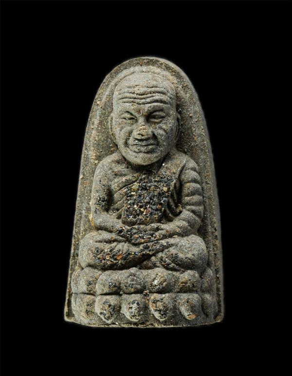 หลวงปู่ทวด วัดช้างให้ เนื้อผงว่านจำปาศักดิ์ เสาร์ 5 ปี2543 วัดคงคา ต.บางม่วง อ.บางใหญ่ จ.นนทบุรี รุ่นสร้างบารมี เนื้อผงว่าน พิเศษโ [..] | https://kamulet.in.th