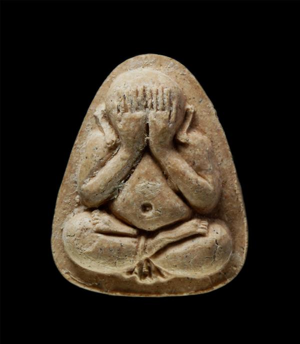 พระปิดตาอุดมทรัพย์ รุ่นหมดหนี้ หลวงพ่อสิงห์ ชยสาโร(พระครูชัยสารสุทร) วัดเวฬุราชิน กทม. ปี2543 เนื้อผงพุทธคุณ ผงว่าน พระเก่าสวย มวล [..] | https://kamulet.in.th