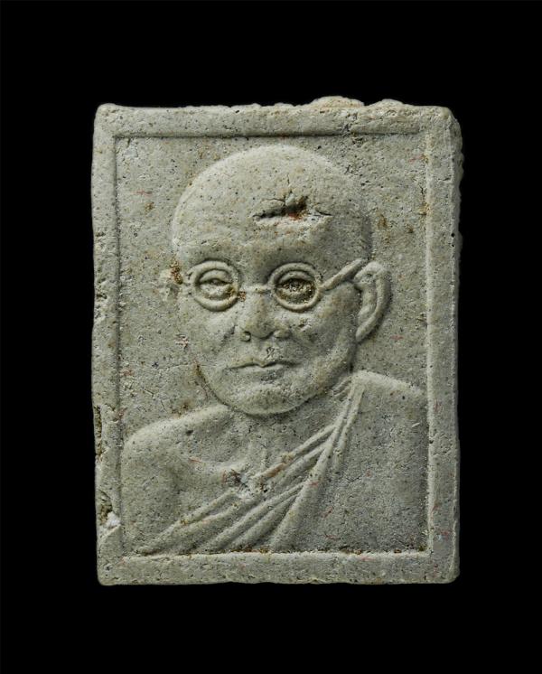 พระผงรูปเหมือนหลวงพ่ออุ่น หลวงพ่อแคล้ว วัดบางขุด อ.เมือง จ.สมุทรสาคร สร้างปี2547 รุ่นสร้างอุโบสถ เนื้อผงพุทธคุณ ผงว่าน พระเก่าสวย  [..] | https://kamulet.in.th