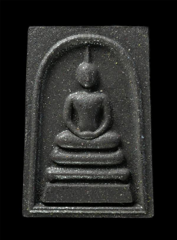 พระสมเด็จรุ่นแรก กรกายสิทธิ์ หลวงปู่ศรี(พระปริยัติมุนี) วัดดงเค็ง ต.ประทาย อ.ประทาย จ.นครราชสีมา เนื้อผงพุทธคุณ ผงว่าน ผงแร่เหล็กน [..] | https://kamulet.in.th