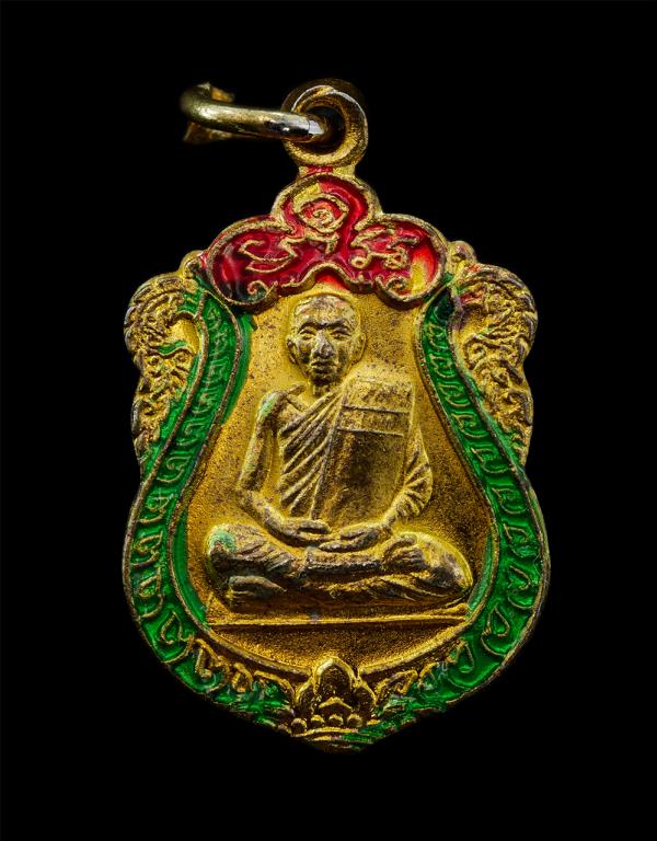 เหรียญเสมาหลวงพ่อสอด วัดปากน้ำ อ.เมือง จ.ระยอง ปี2566 เนื้อกะไหล่ทองลงยา | https://kamulet.in.th