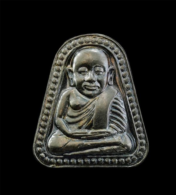 เหรียญจอบใหญ่ หลวงพ่อเงิน บางคลาน เนื้ออัลปาก้า รุ่นทรงเจริญ เกจิร่วมเสกถึง 1400 รูป ปลุกเสก 3 พิธี ปลุกเสกปฐมฤกษ์ ปี2549 ณ  อุโบส [..] | https://kamulet.in.th