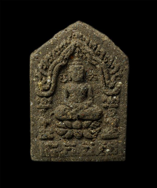 พระขุนแผน รุ่นบูรณะเจดีย์ เนื้อผงว่าน ฝังพลอย พระเก่าสวย มวลสารดี  | https://kamulet.in.th