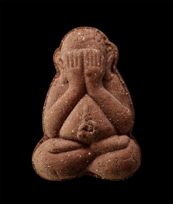 พระปิดตามหาเศรษฐี หลวงพ่อไวทย์ มุตฺตกาโม วัดพนัญเชิง (กรุงเก่า) จ.อยุธยา ปี2540 เนื้อผงพุทธคุณ ผงว่าน พระเก่าสวย มวลสารดี พิธีใหญเ [..] | https://kamulet.in.th