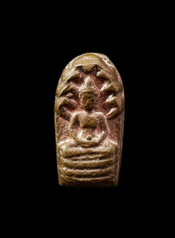 พระปรกใบมะขาม หลวงปู่ทิม อริสโก วัดละหารไร่ อ.บ้านค่าย จ.ระยอง เนื้อทองแดง พระเก่าสวย  | https://kamulet.in.th