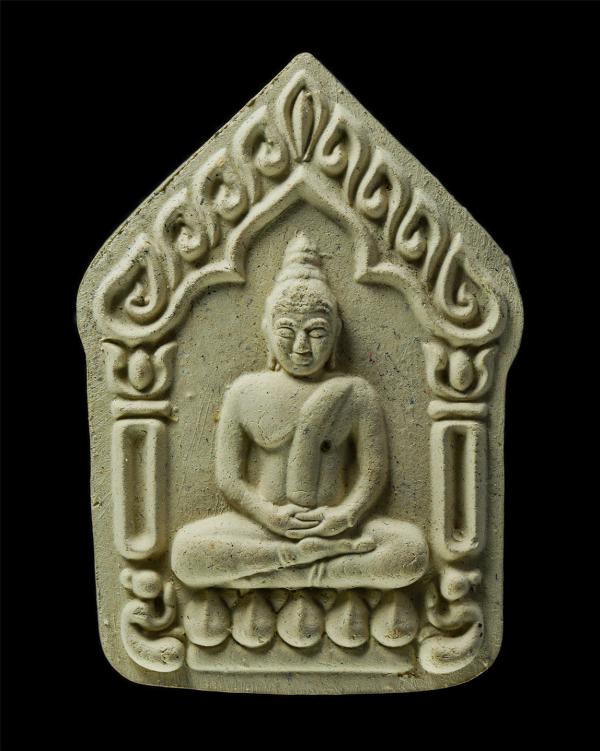 พระขุนแผนพรายกุมาร รุ่นแรก หลวงปู่เที่ยง วัดสำนักขาม จ.ชลบุรี ปี2561 เนื้อผงพุทธคุณ ผงว่าน ฝังตะกรุด โรยพลอยเสก ตอกโค๊ต หมายเลข ๑๖ [..] | https://kamulet.in.th