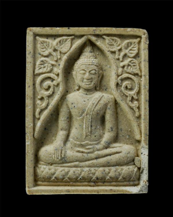 พระสมเด็จหลวงพ่อวัดอินทร์ พระประธานอุโบสถ รุ่นบูรณะอุโบสถ หลังสมเด็จพุฒาจารย์ โต พรหมรังสี รุ่น ๑ วัดอินทรวิหาร กรุงเทพฯ ปี2535 โด [..] | https://kamulet.in.th