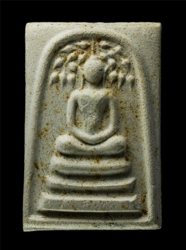 พระสมเด็จปรกโพธิ์หลังพระราหู หลวงปู่คร่ำ ยโสธโร วัดวังหว้า อ.แกลง จ.ระยอง รุ่นสร้างเจดีย์ อายุวัฒนมงคล 99 ปี พ.ศ.2539 เนื้อผงพุทธค [..] | https://kamulet.in.th