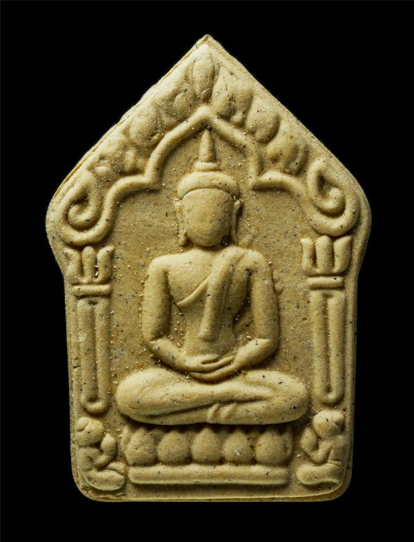 พระขุนแผนพรายกุมาร รุ่น บารมีธรรมวัตร สำนักเขาดินเนินหย่อง จ ระยอง ปี2558 ปลุกเสกโดยพระเกจิย์อาจารย์ชื่อดังหลายรูป หลวงพ่อสิน วัดล [..] | https://kamulet.in.th